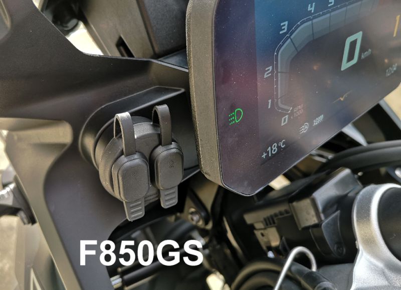 Подвійна USB розетка Plug-n-Play для мотоциклів BMW від Touratech