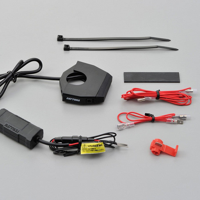 Розетка USB Daytona "Slim" подвійна, для керма 22.2 і 25.4 мм від Touratech.
