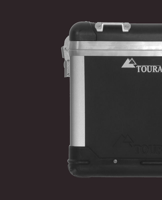 Чорні світловідбиваючі смужки для країв кофрів ZEGA Pro / ZEGA Pro2 (упаковка містить 2 наліпки).