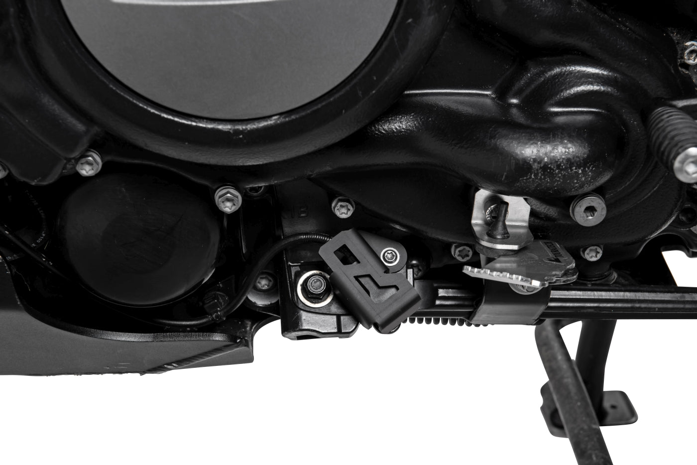 Захисний кожух перемикача бокової підставки для Harley-Davidson RA1250 Pan America від Touratech.