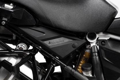 Бокова кришка під розетку (комплект) для BMW R1250GS/ R1250GS Adventure/ R1200GS (LC) / R1200GS Adventure (LC) від Touratech.
