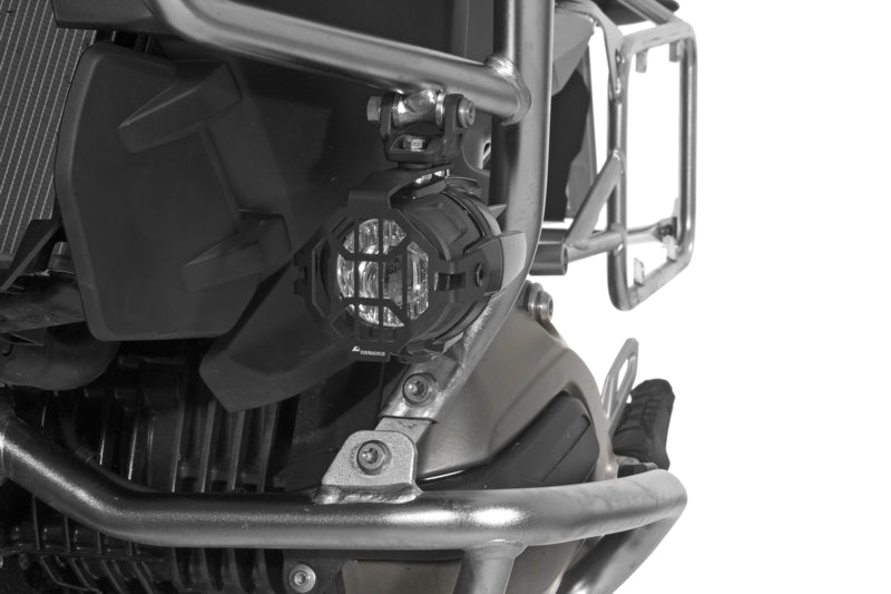 Захисна накладка на фари Touratech для оригінальних світлодіодних протитуманних фар BMW, анодований алюміній, чорний (до 2017 року) *ЛИШЕ ДЛЯ ПОЗАШЛЯХОВОГО ВИКОРИСТАННЯ*